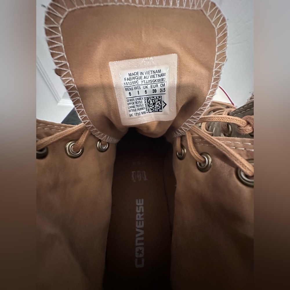 Converse - Picture 7 of 10